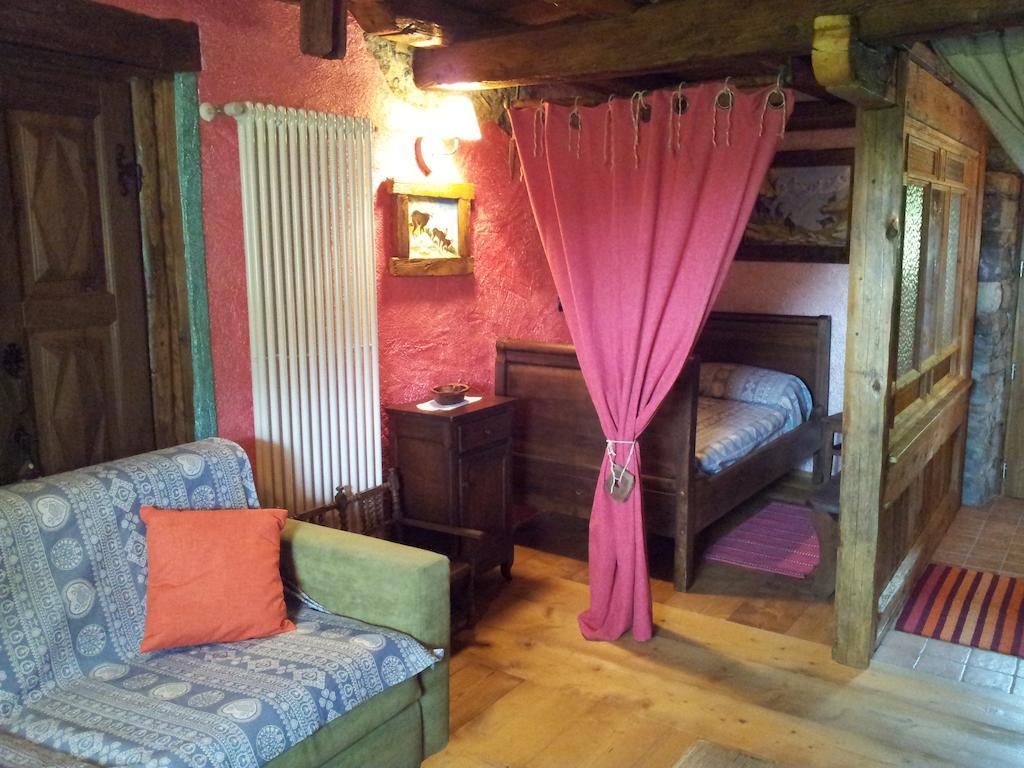 Affittacamere Saint Salod Charvensod Room photo